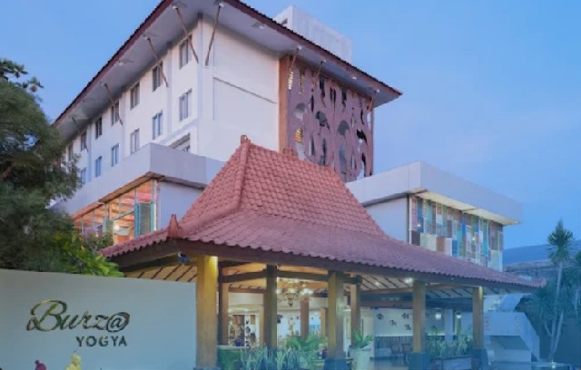 Jarak Burza Hotel Jogja ke Malioboro