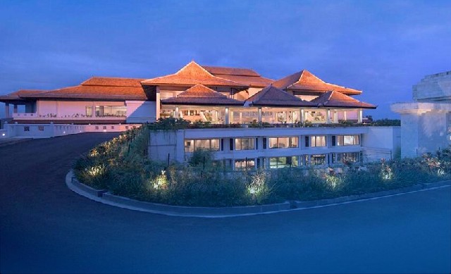 Review Hotel Sheraton Mustika Jogja